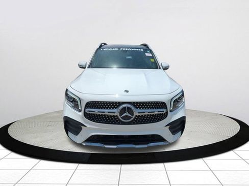 Used 2021 Mercedes-Benz GLB 250 4MATIC image 8
