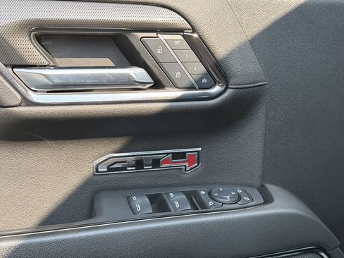 Used 2024 GMC Sierra 1500 AT4 w/ Technology Package AWD/4WD image 22