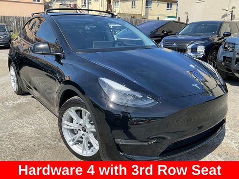 Used 2023 Tesla Model Y Long Range image 1