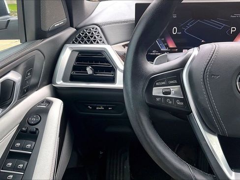 Used 2024 BMW X5 sDrive40i w/ Premium Package image 26