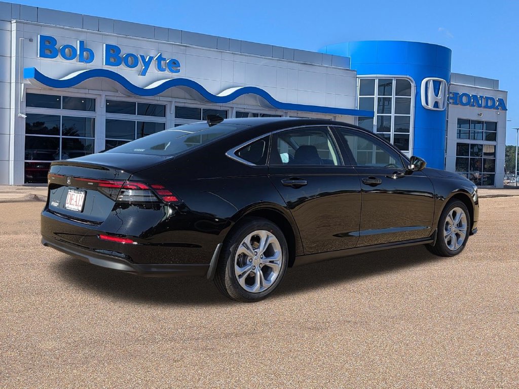 New 2026 Honda Accord LX image 4