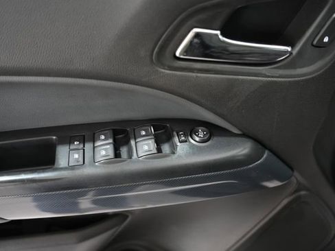 Used 2019 Chevrolet Colorado Z71 w/ Z71 Midnight Edition image 11