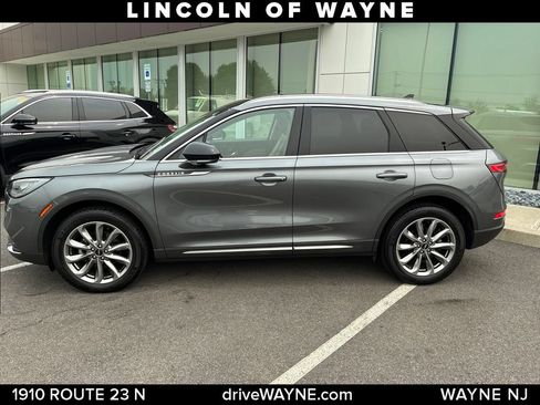 Certified 2023 Lincoln Nautilus Reserve w/ Equipment Group 201A AWD/4WD image 4