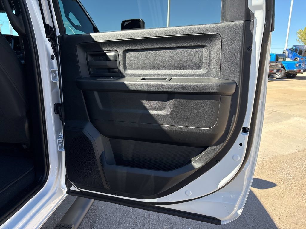 New 2026 RAM 3500 Tradesman AWD/4WD image 21