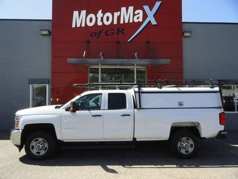 Used 2019 Chevrolet Silverado 2500 W/T w/ WT Convenience Package RWD image 2