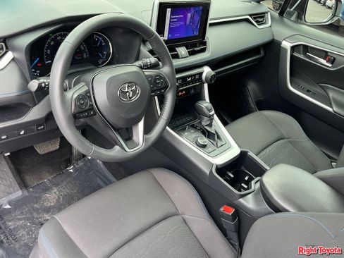 Certified 2023 Toyota RAV4 SE w/ Convenience Package AWD/4WD image 19