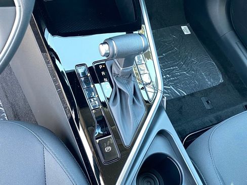 New 2026 Kia Niro LX FWD image 19