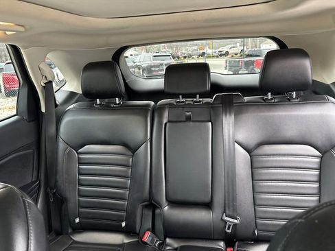 Used 2022 Ford Edge SEL w/ Convenience Package image 38