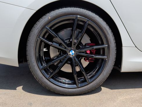 Used 2023 BMW 330i Sedan w/ M Sport Package RWD image 13