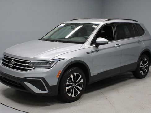 Used 2022 Volkswagen Tiguan S image 8