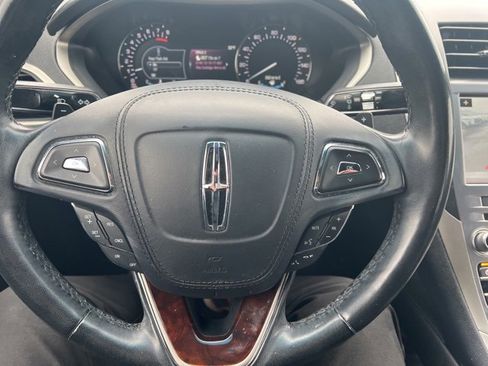 Used 2018 Lincoln MKZ Select w/ Select Plus Package image 11