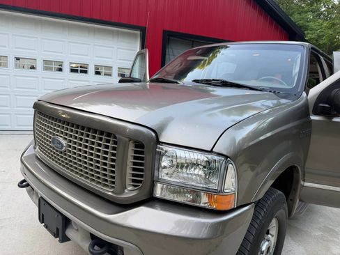 Used 2004 Ford Excursion Limited AWD/4WD image 20