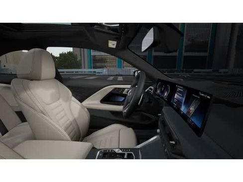 Used 2025 BMW 230i Coupe w/ M Sport Package image 9