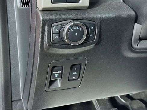 Certified 2019 Ford F150 Lariat w/ Equipment Group 502A Luxury image 10