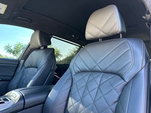 Certified 2023 BMW X7 xDrive40i w/ M Sport Package image 18