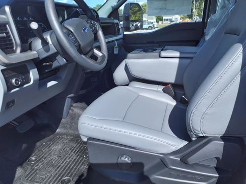 Used 2024 Ford F250 XL w/ XL Off-Road Package AWD/4WD image 10