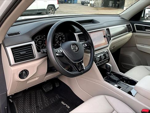 Used 2019 Volkswagen Atlas SEL image 17