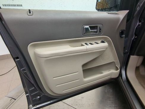 Used 2010 Ford Edge SEL image 22