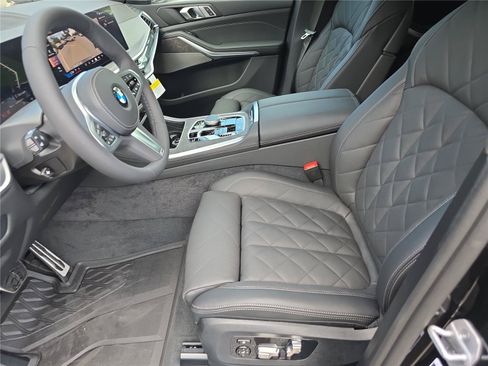 New 2026 BMW X5 xDrive40i w/ M Sport Package AWD/4WD image 21