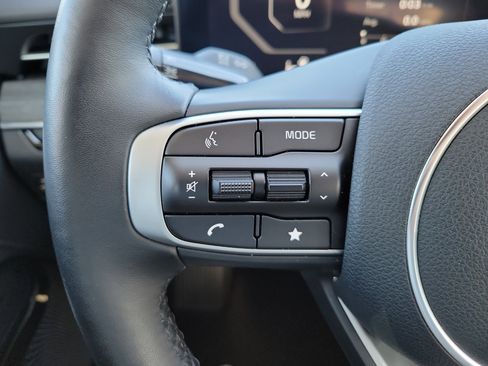 Used 2025 Kia K5 EX image 28