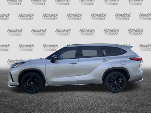 Used 2023 Toyota Highlander XSE image 7