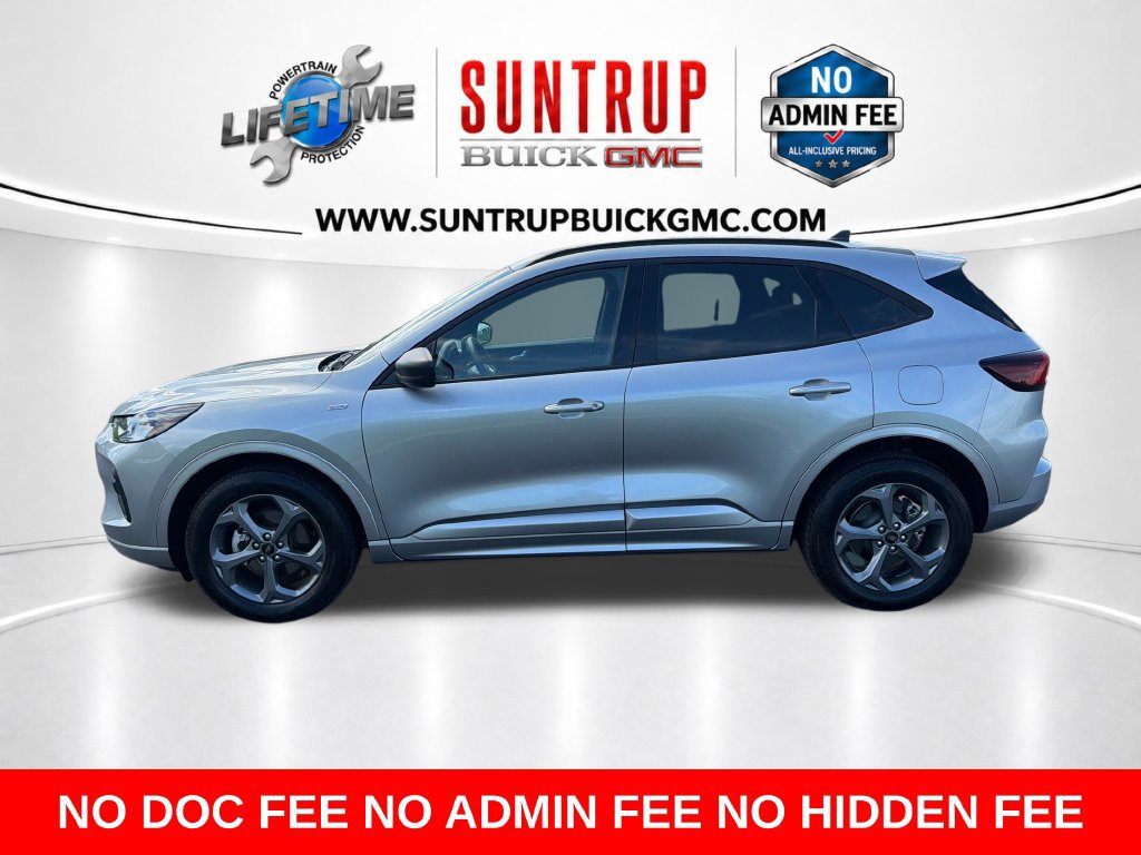 Used 2023 Ford Escape ST-Line w/ Tech Pack #1 AWD/4WD image 2