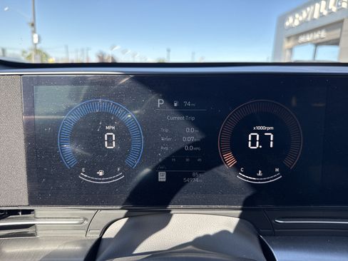 Used 2024 Hyundai Kona SEL AWD/4WD image 17