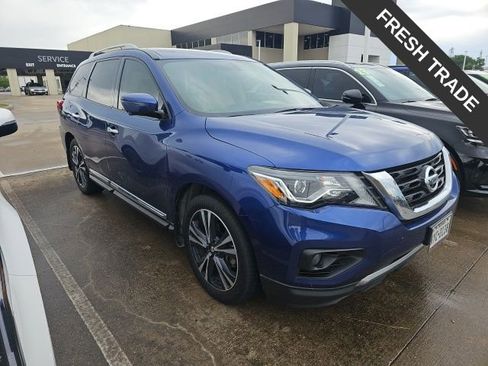 Used 2018 Nissan Pathfinder Platinum w/ Cargo Package image 1