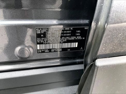 Used 2022 Toyota RAV4 XLE w/ Convenience Package image 36