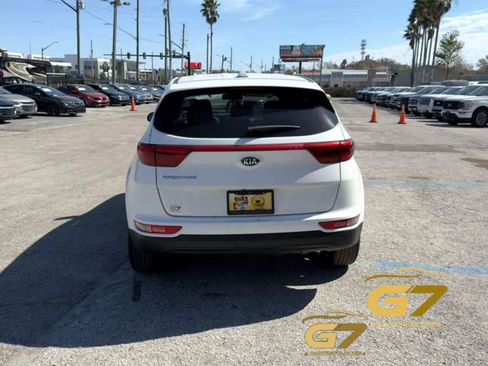 Used 2019 Kia Sportage LX AWD/4WD image 4