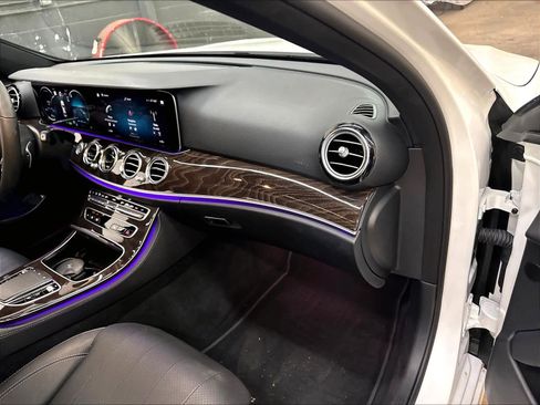 Used 2023 Mercedes-Benz E 450 4MATIC Sedan image 18