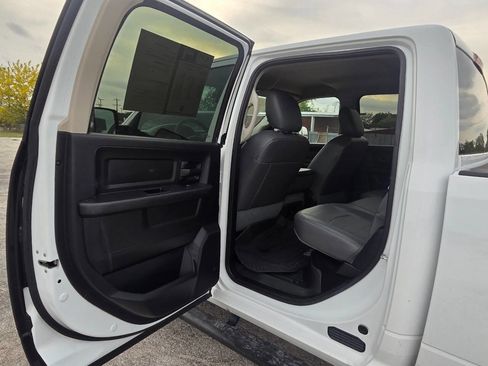 Used 2016 RAM 2500 Tradesman w/ Popular Equipment Group RWD image 16
