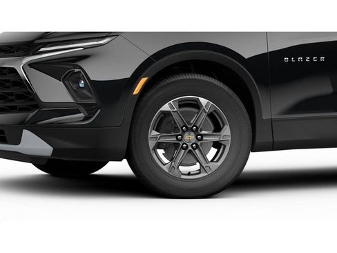 New 2026 Chevrolet Blazer LT image 3