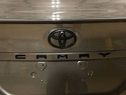 Used 2024 Toyota Camry SE AWD/4WD image 25