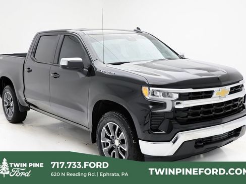 Used 2024 Chevrolet Silverado 1500 LT image 1
