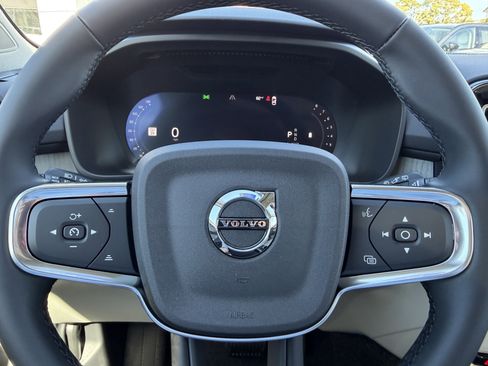 New 2026 Volvo XC40 B5 Ultra w/ Protection Package image 31