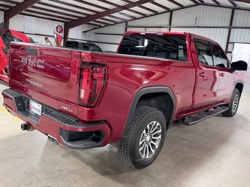 Used 2022 GMC Sierra 1500 AT4 AWD/4WD image 3