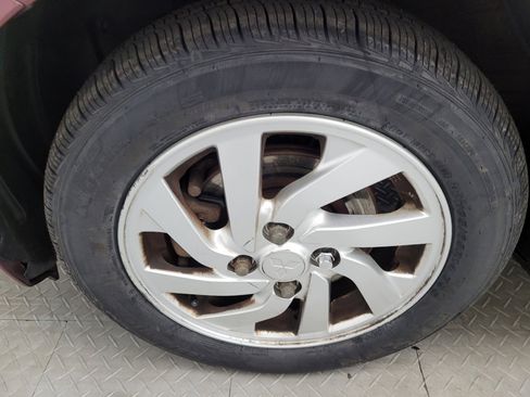 Used 2019 Mitsubishi Mirage SE image 31