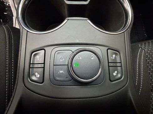 Used 2022 GMC Terrain SLE w/ Driver Convenience Package image 23