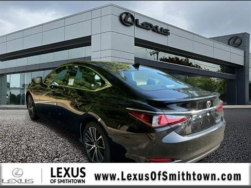 New 2025 Lexus ES 350 w/ Premium Package image 6