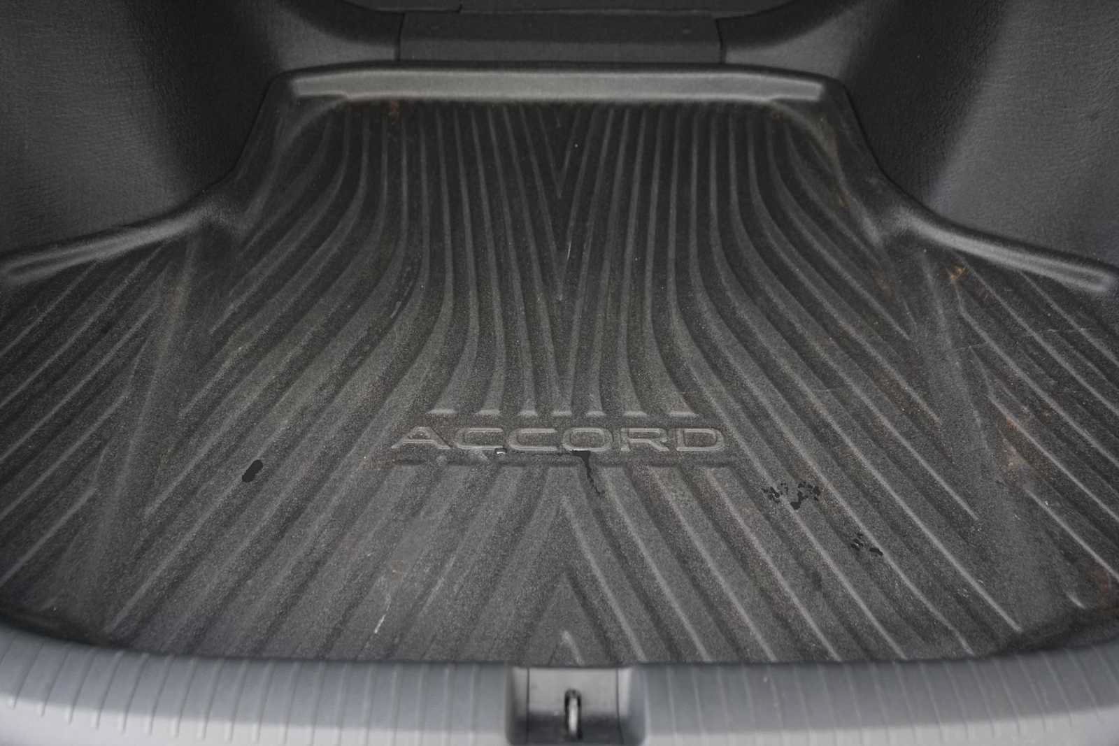 Certified 2024 Honda Accord EX image 27