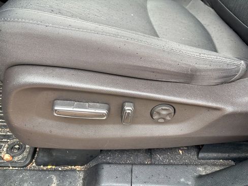 Used 2018 Honda Odyssey EX image 12