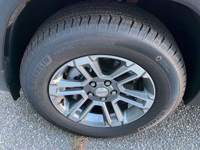 New 2027 GMC Terrain Elevation w/ LPO, Floor Liner Package FWD image 17