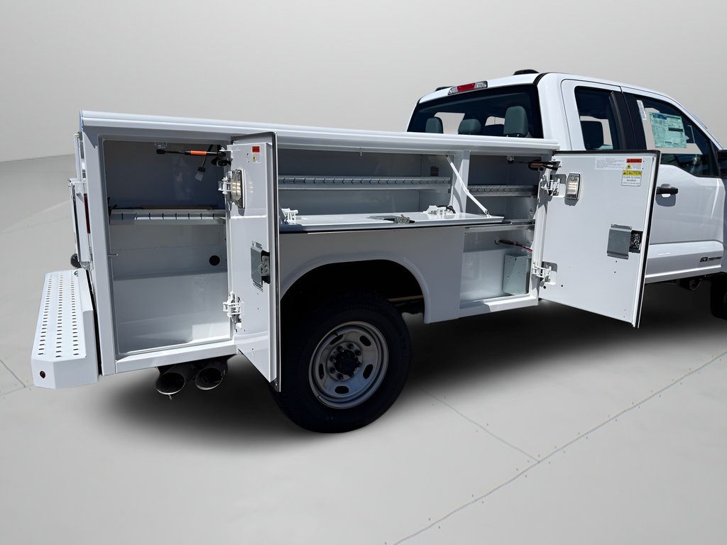 New 2025 Ford F250 XL w/ XL Chrome Package AWD/4WD image 19