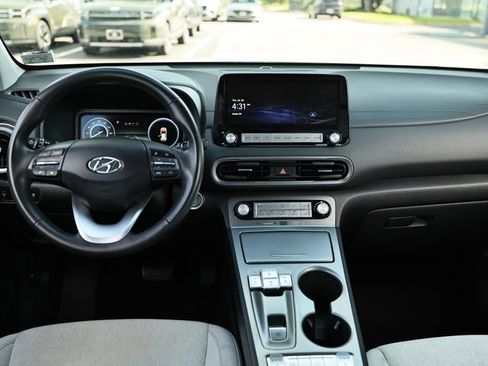 Used 2023 Hyundai Kona SEL FWD image 27
