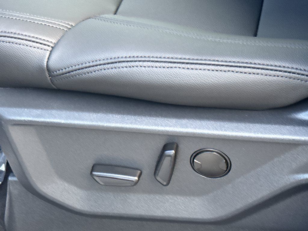 Certified 2025 Ford Expedition Active RWD image 28