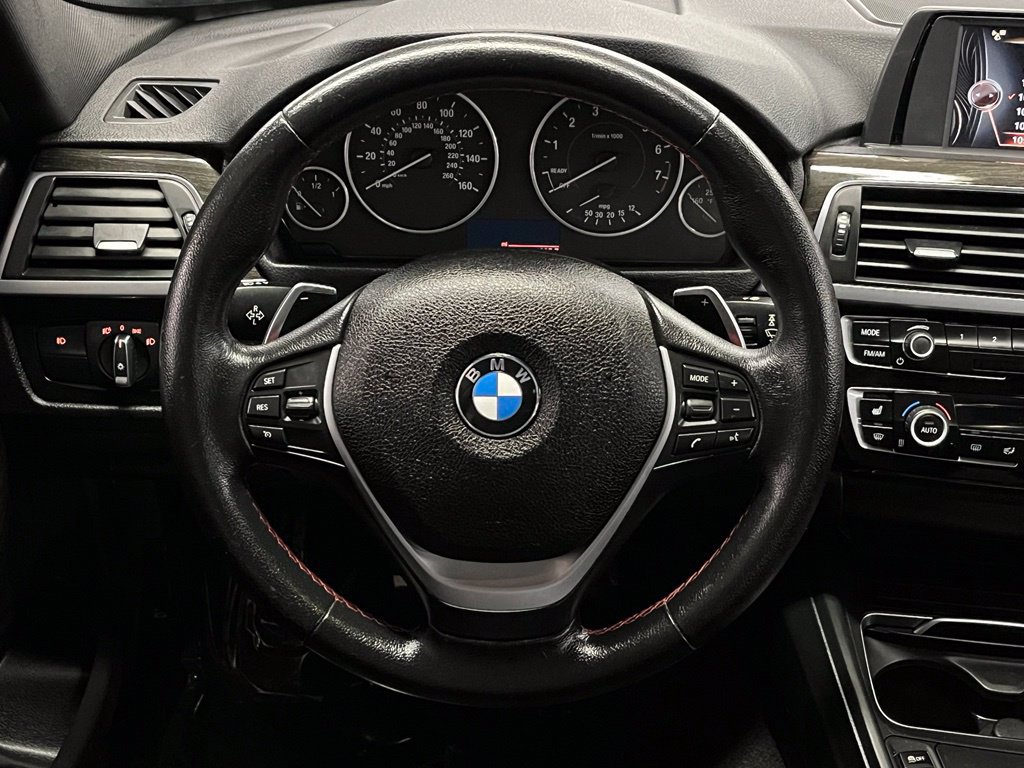 Used 2016 BMW 328i xDrive Sedan AWD/4WD image 8