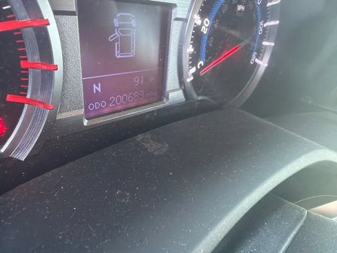 Used 2018 Toyota 4Runner SR5 Premium RWD image 6