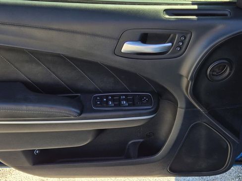 Used 2019 Dodge Charger Scat Pack w/ Dynamics Package image 13