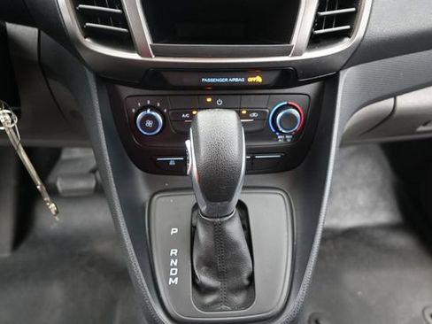 Used 2022 Ford Transit Connect XL FWD image 9